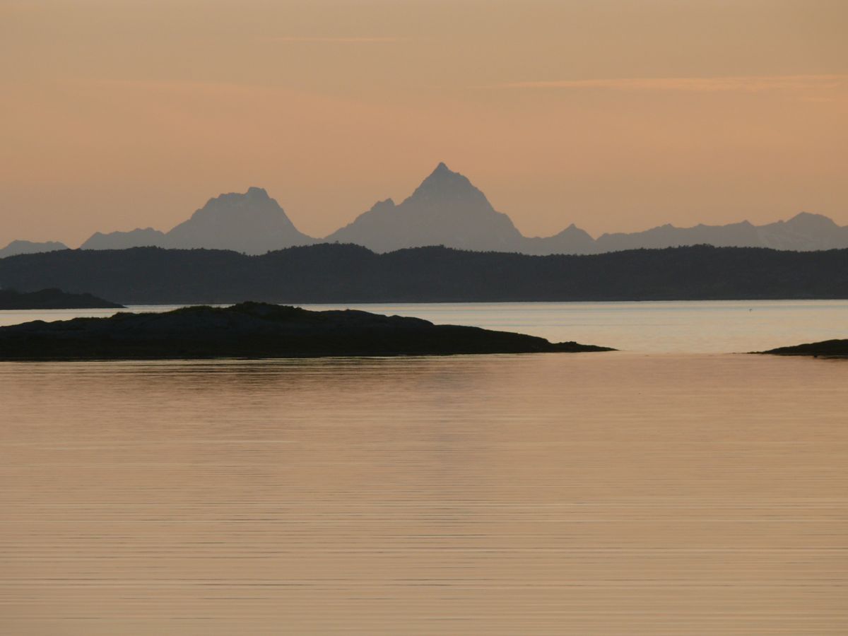 Sommarsetvika Bogøy route 835