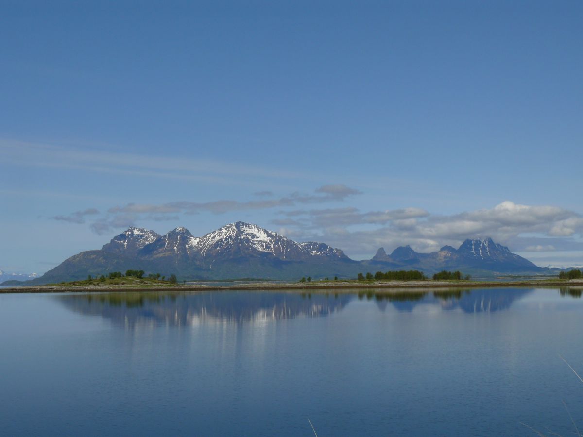 Sommarsetvika Bogøy route 835