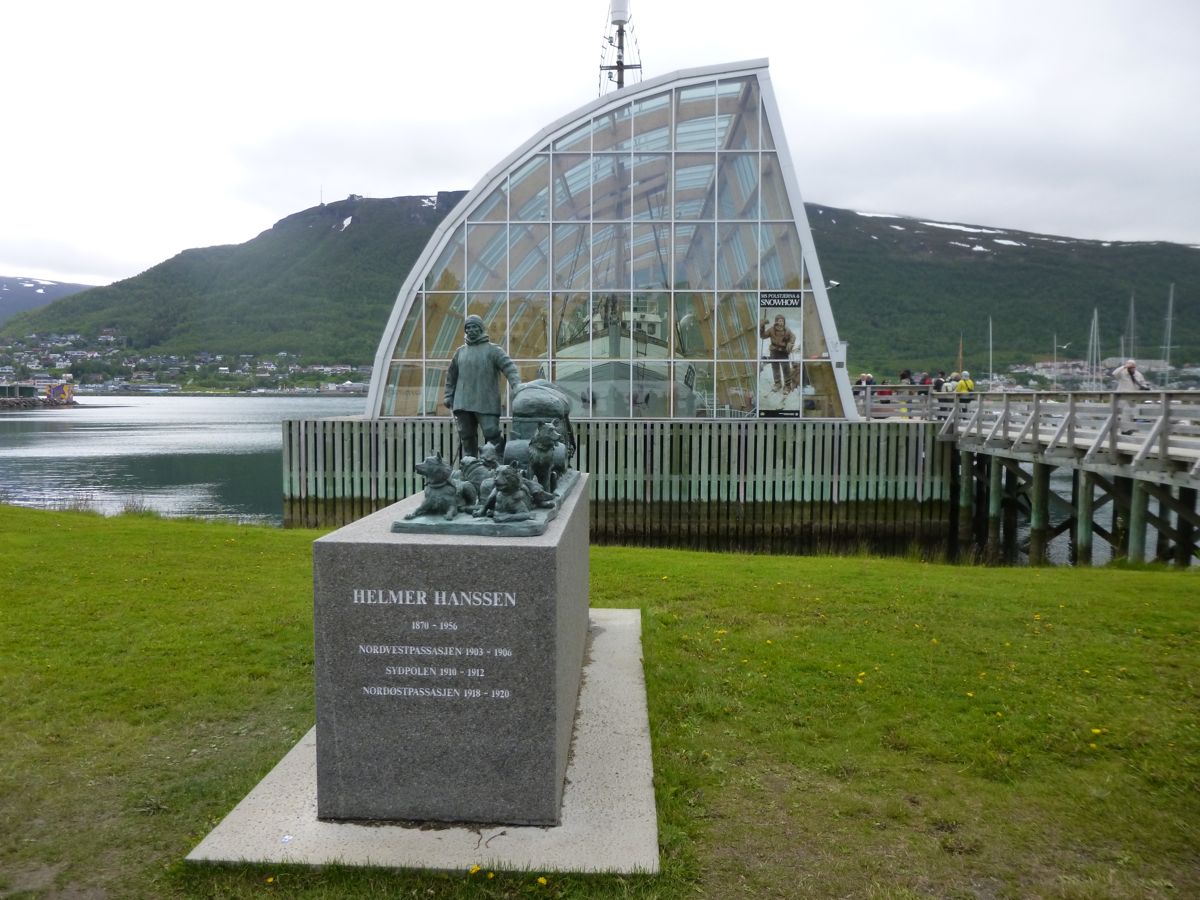Monument Helmer Hanssen